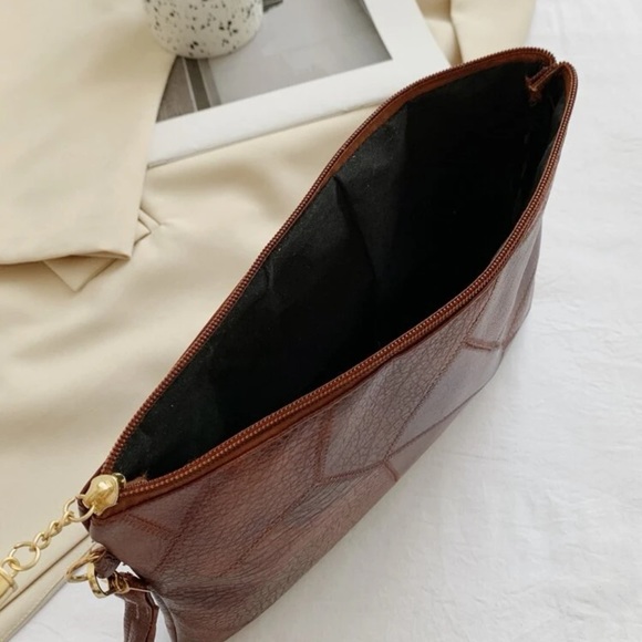 PU Large Clutch Purse - Picture 3 of 5